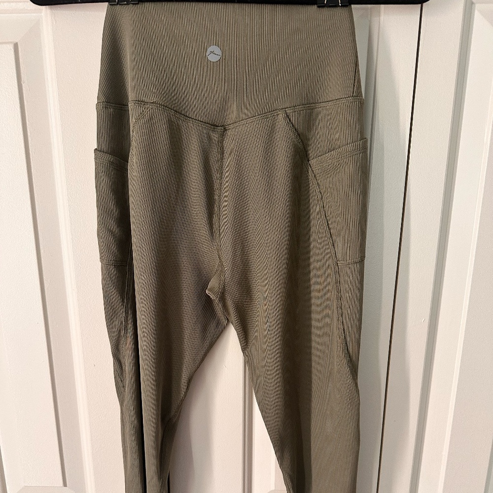 Leggings - Picture 3 of 4